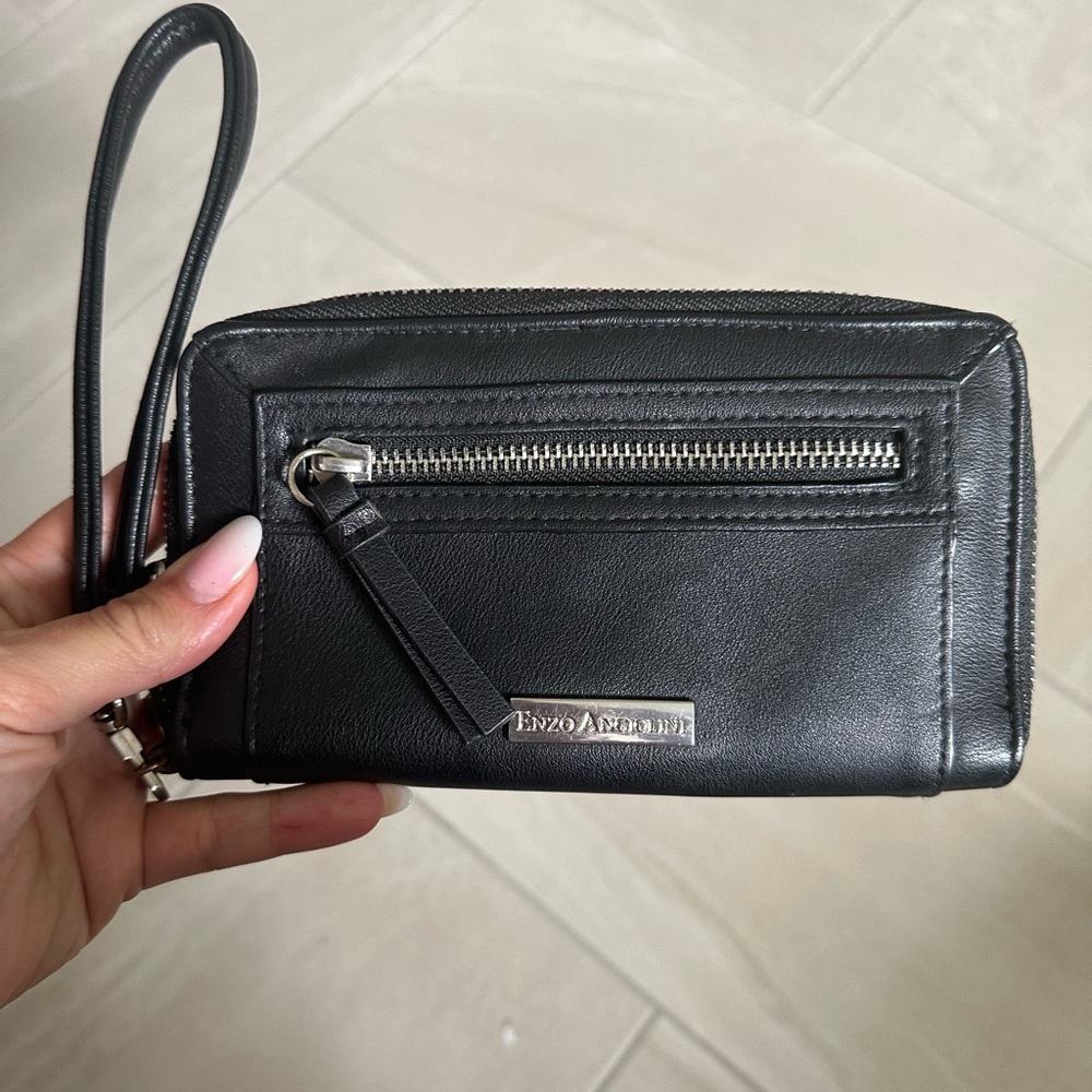 Black leather wristlet wallet